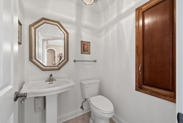 870 Oak Plains Rd, Clarksville, TN 37043