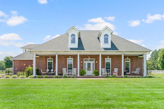 870 Oak Plains Rd, Clarksville, TN 37043