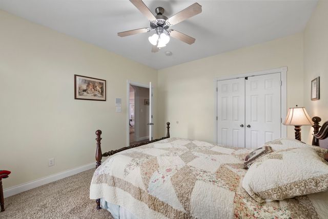 870 Oak Plains Rd, Clarksville, TN 37043