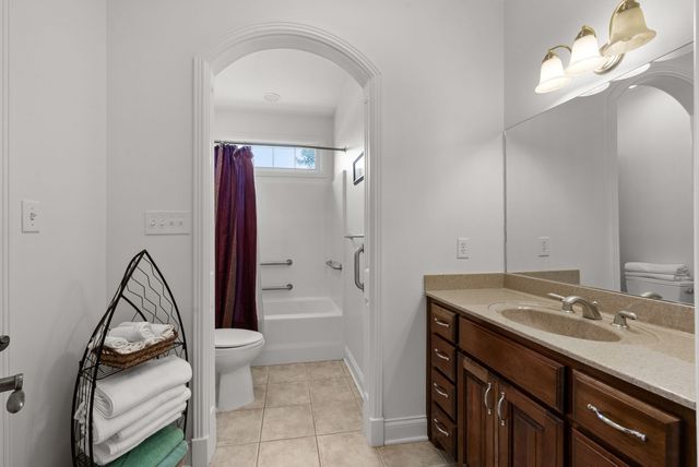 870 Oak Plains Rd, Clarksville, TN 37043