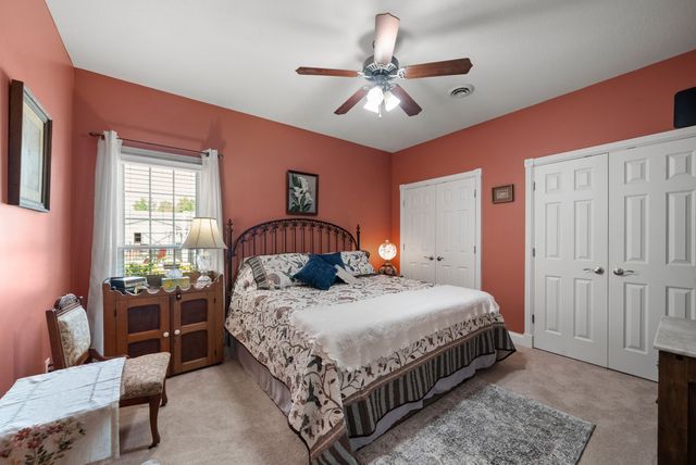 870 Oak Plains Rd, Clarksville, TN 37043