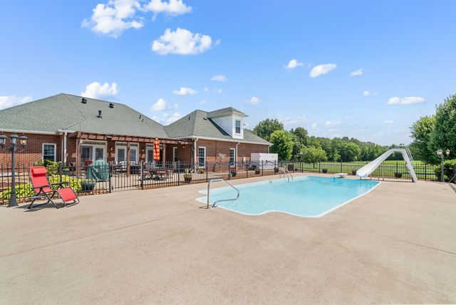 870 Oak Plains Rd, Clarksville, TN 37043