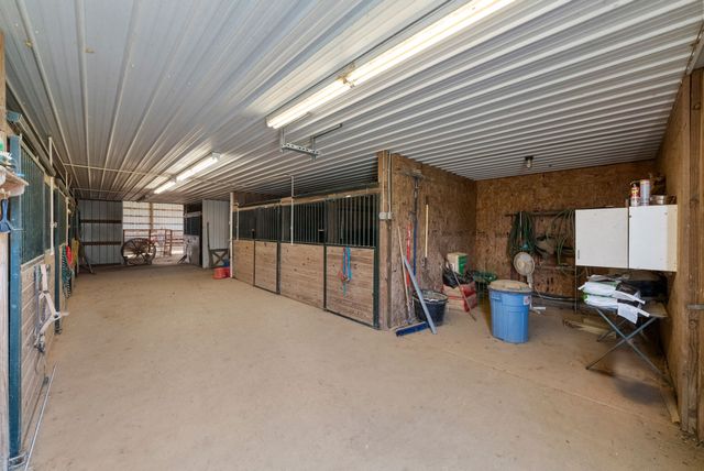 870 Oak Plains Rd, Clarksville, TN 37043