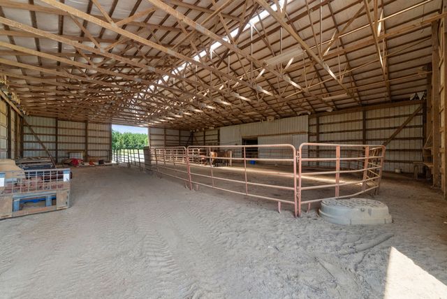 870 Oak Plains Rd, Clarksville, TN 37043