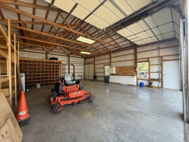 870 Oak Plains Rd, Clarksville, TN 37043