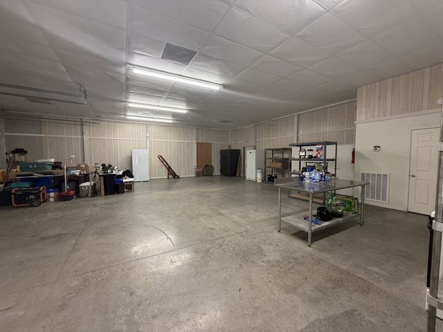 870 Oak Plains Rd, Clarksville, TN 37043