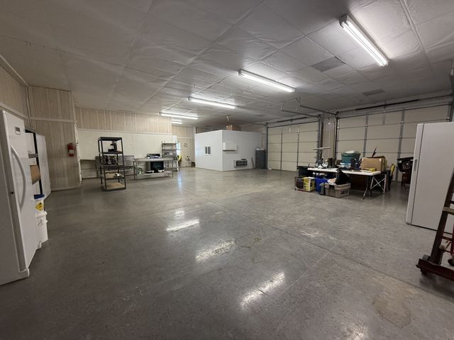 870 Oak Plains Rd, Clarksville, TN 37043