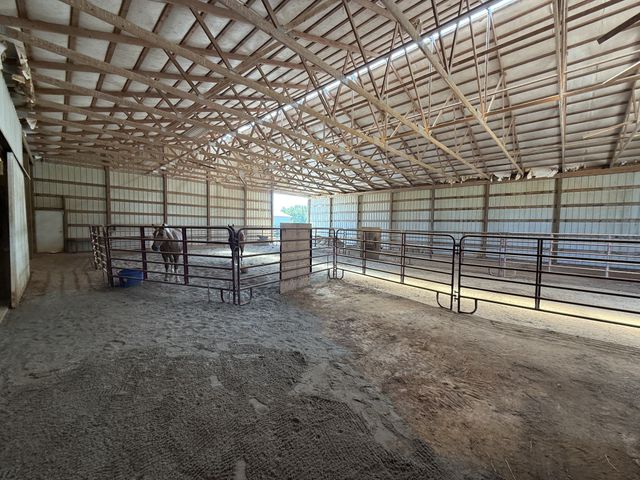 870 Oak Plains Rd, Clarksville, TN 37043