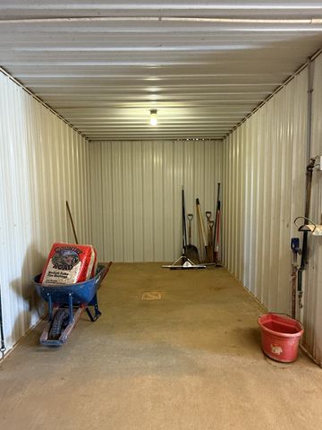 870 Oak Plains Rd, Clarksville, TN 37043