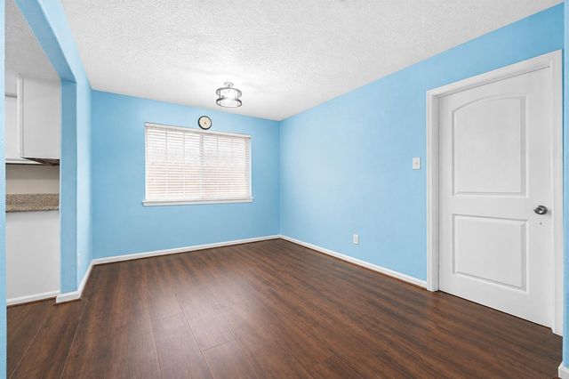 10530 Towne Square Road, Sugar Land, TX 77498