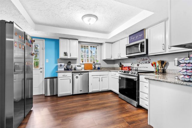 10530 Towne Square Road, Sugar Land, TX 77498