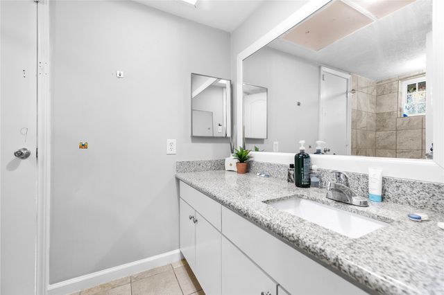 10530 Towne Square Road, Sugar Land, TX 77498