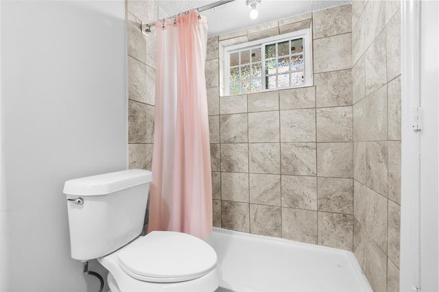 10530 Towne Square Road, Sugar Land, TX 77498