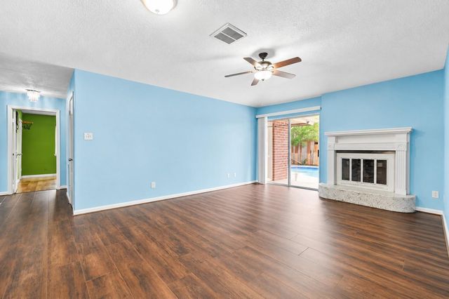 10530 Towne Square Road, Sugar Land, TX 77498