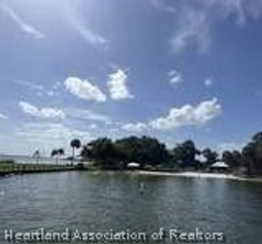 160 Mango Road NE, Lake Placid, FL 33852