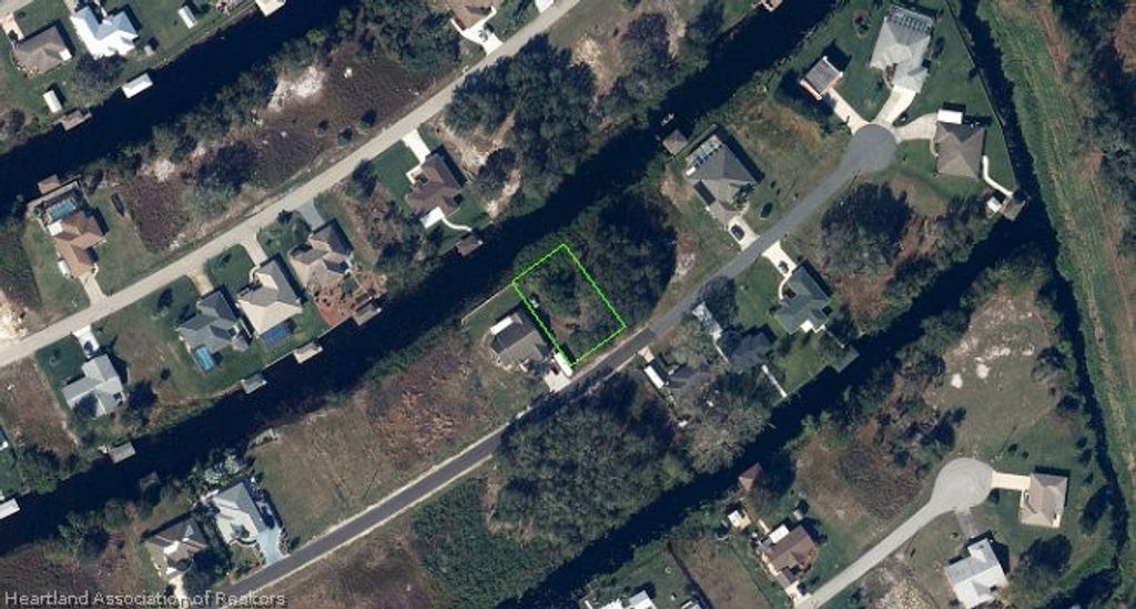 160 Mango Road NE, Lake Placid, FL 33852