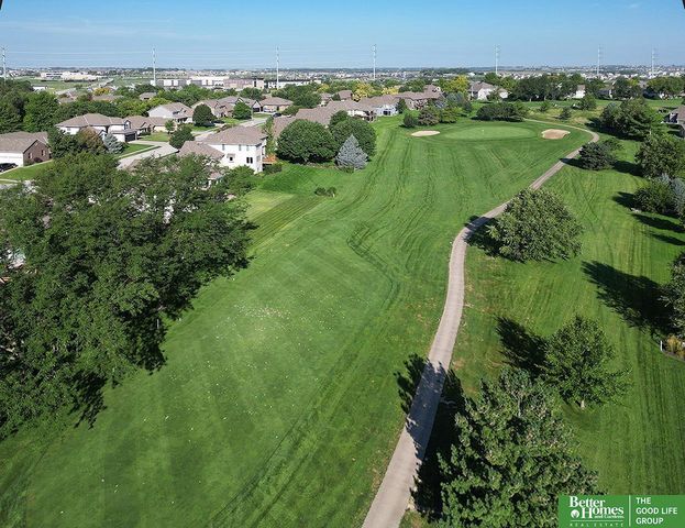 10418 Spyglass Drive, Omaha, NE 68136