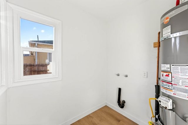 10200 Royal Ann St, Oakland, CA 94603