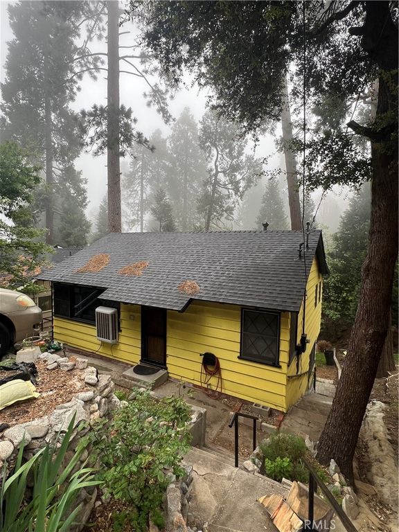 607 Seeley, Crestline, CA 92325
