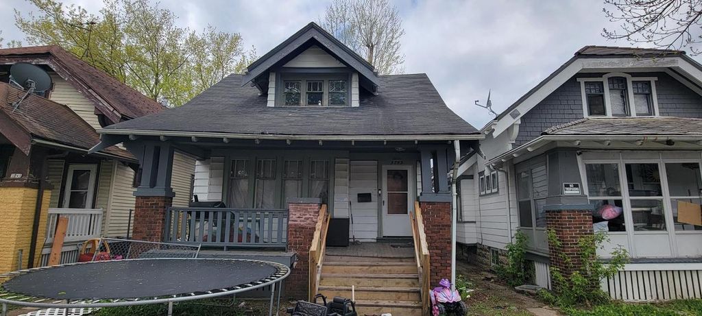 3749 N 14th STREET, Milwaukee, WI 53206