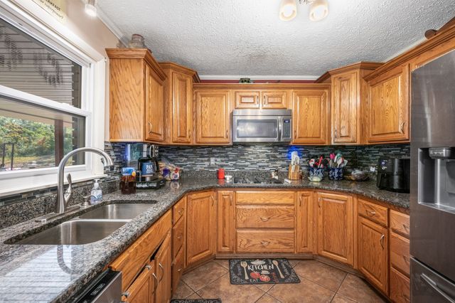 298 Langford Rd, Waverly, TN 37185