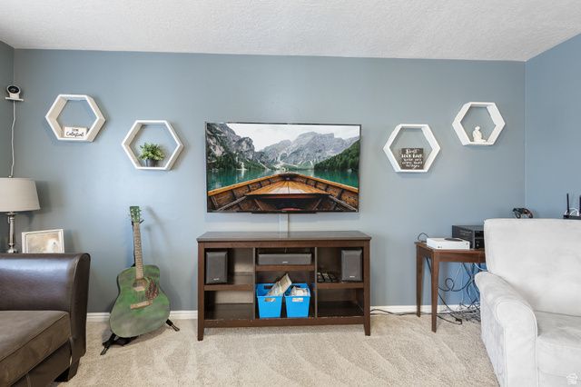 1021 N 740 W, Centerville, UT 84014