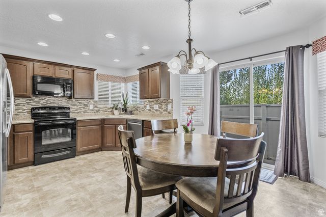 1021 N 740 W, Centerville, UT 84014