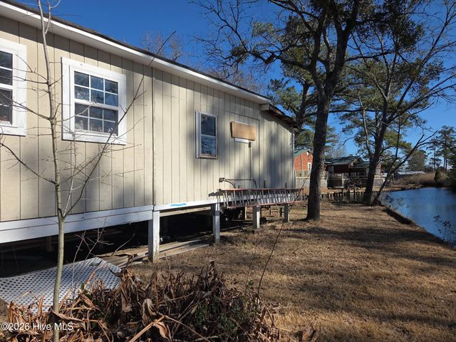 131 Gum Neck Road, Belhaven, NC 27810