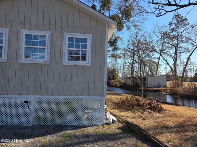 131 Gum Neck Road, Belhaven, NC 27810