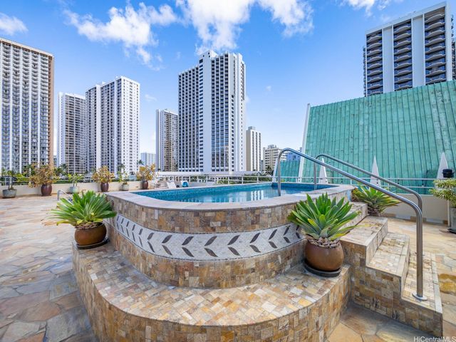 2500 Kalakaua Avenue 503, Honolulu, HI 96815