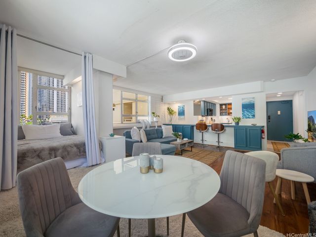 2500 Kalakaua Avenue 503, Honolulu, HI 96815