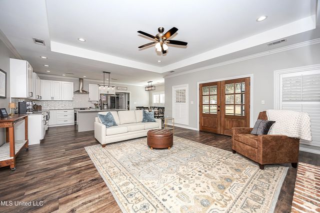 8817 Stonewall Street, Ocean Springs, MS 39564