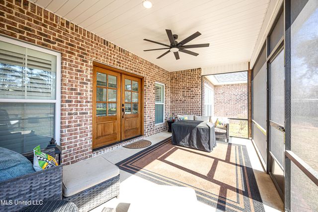8817 Stonewall Street, Ocean Springs, MS 39564