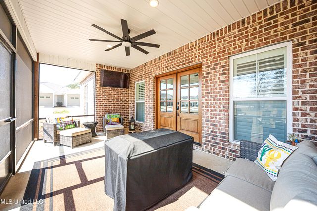 8817 Stonewall Street, Ocean Springs, MS 39564