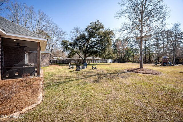 8817 Stonewall Street, Ocean Springs, MS 39564