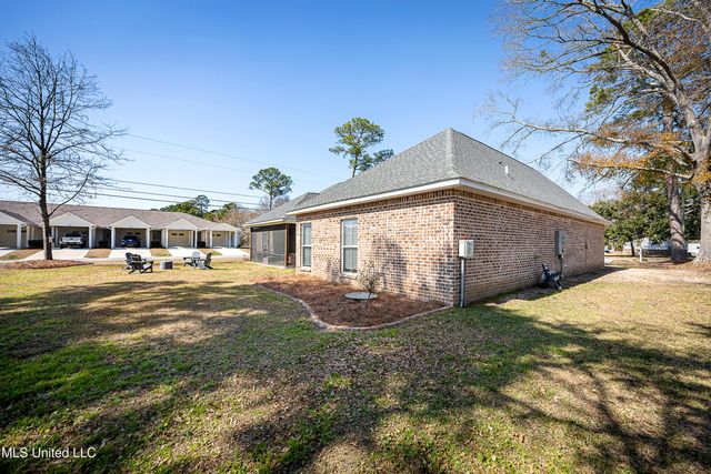 8817 Stonewall Street, Ocean Springs, MS 39564