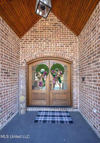 8817 Stonewall Street, Ocean Springs, MS 39564