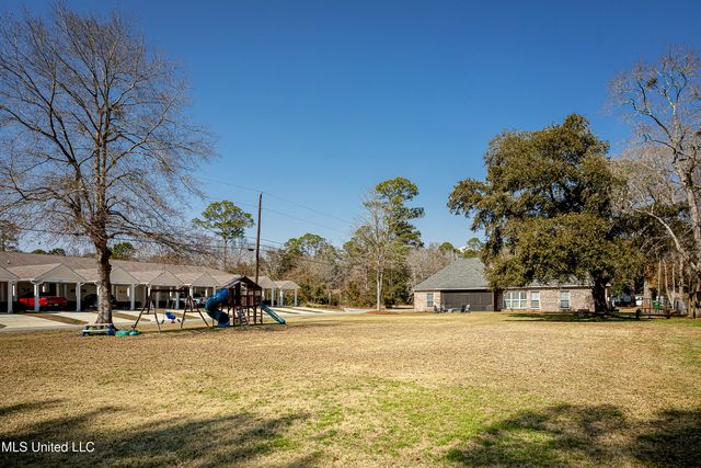 8817 Stonewall Street, Ocean Springs, MS 39564
