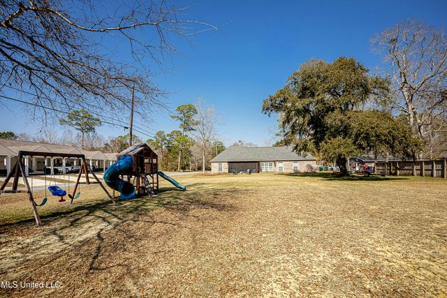 8817 Stonewall Street, Ocean Springs, MS 39564