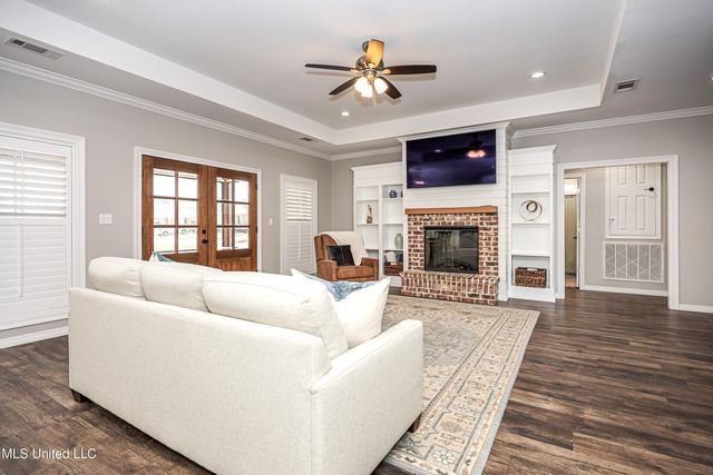 8817 Stonewall Street, Ocean Springs, MS 39564