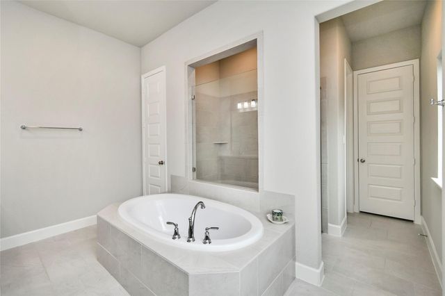5042 Albany Shores Lane, Fulshear, TX 77441