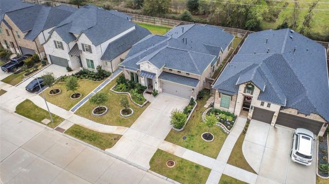 5042 Albany Shores Lane, Fulshear, TX 77441