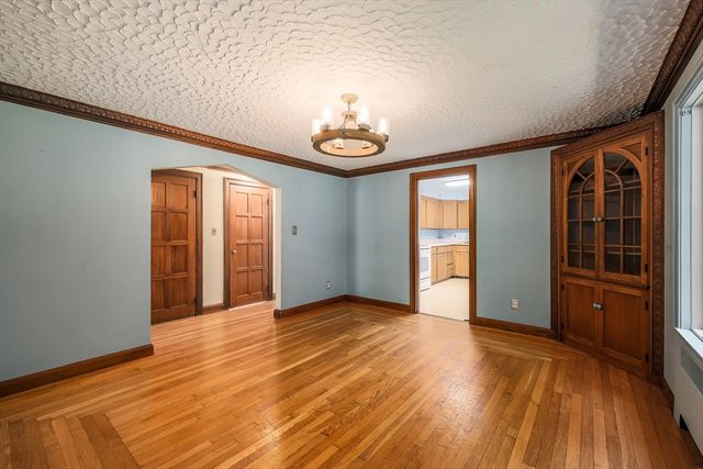 6 Old Brook Dr, Worcester, MA 01609