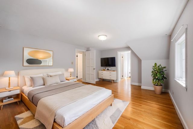 6 Old Brook Dr, Worcester, MA 01609
