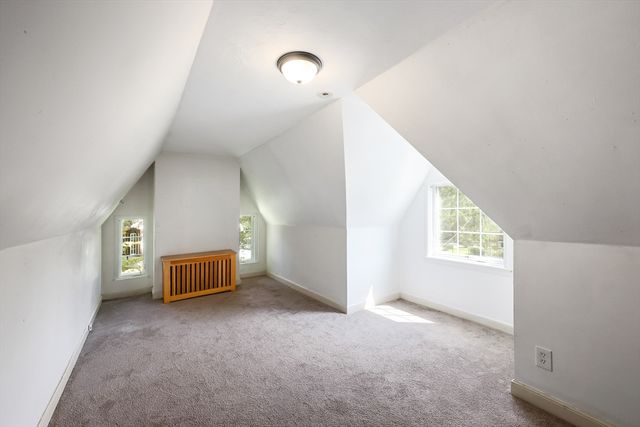 6 Old Brook Dr, Worcester, MA 01609