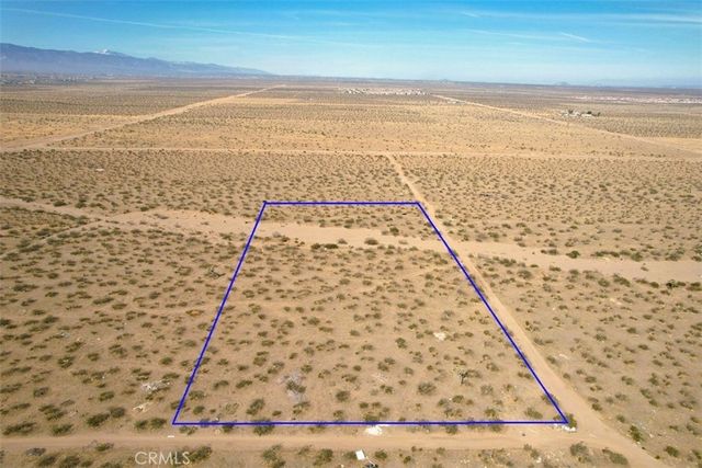 8 Maricopa Road, Victorville, CA 92392