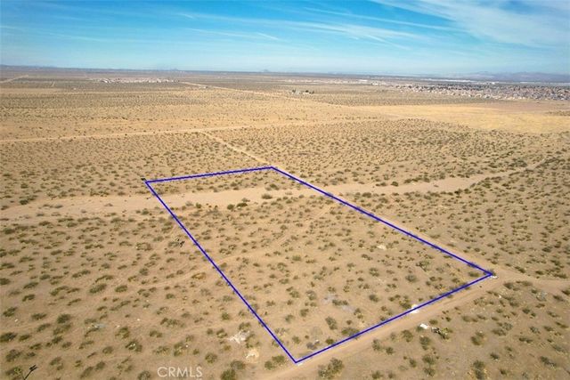 8 Maricopa Road, Victorville, CA 92392