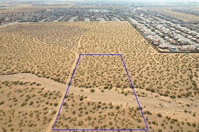 8 Maricopa Road, Victorville, CA 92392