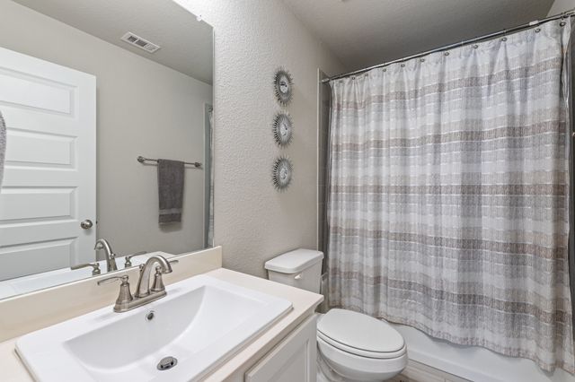 3512 Harbour Mist Trail, Denton, TX 76208