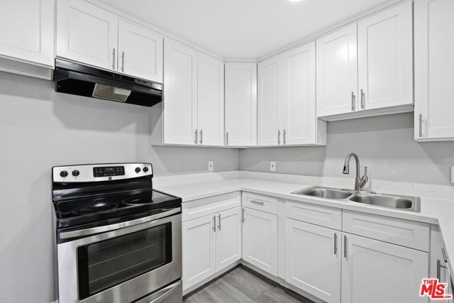 6815 Remmet Avenue 215, Canoga Park (los Angeles), CA 91303